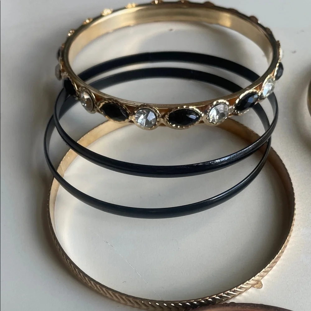 Elegant Gold and Black Bangle Set (11pcs)